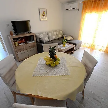 Apartment Adriana