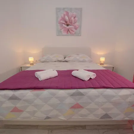 Adriana Apartment *