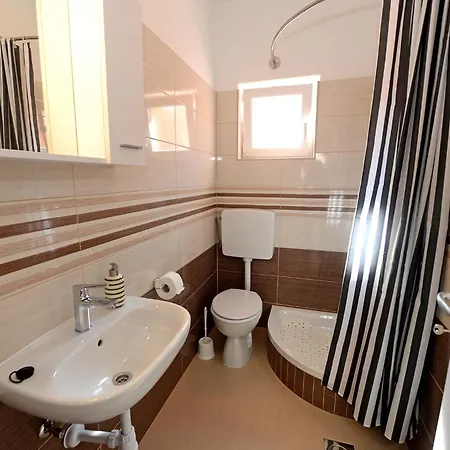 Apartament Adriana *