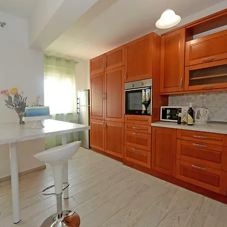 Adriana Apartment
